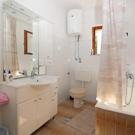 Julija Apartment