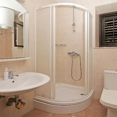 Julija Apartment Govedari
